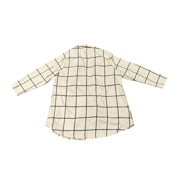 Melloday Women's Plus 2X heavy Flannel Shacket Pockets cream black plaid jacket - Picture 4 of 5